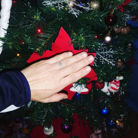 Inelul de logodna a lui Cati 