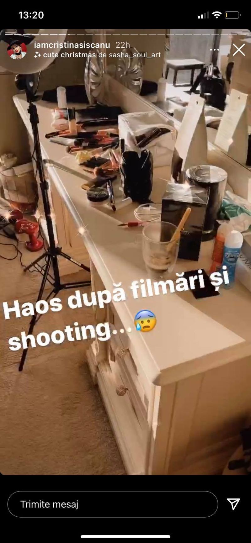 Cristina Șișcanu surprinsă cu lubrifiantul pe masă