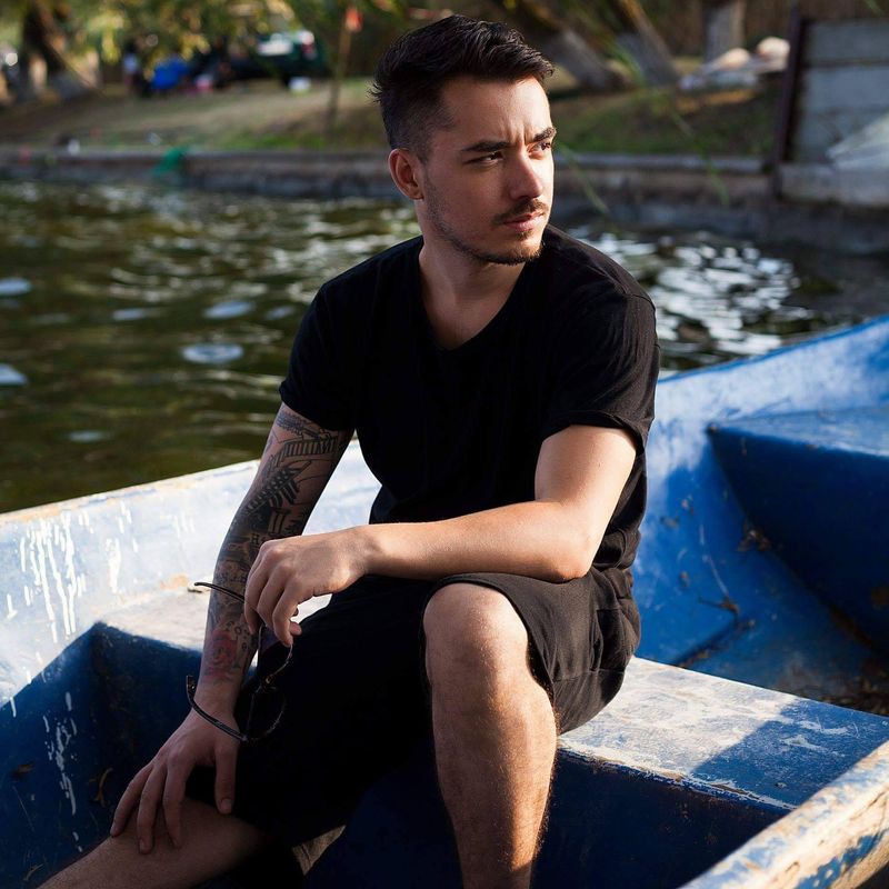 Adrian Țuțu