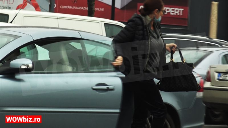 Mioara Mantale, surprinsa de paparazzi Mioara Mantale paparazzi