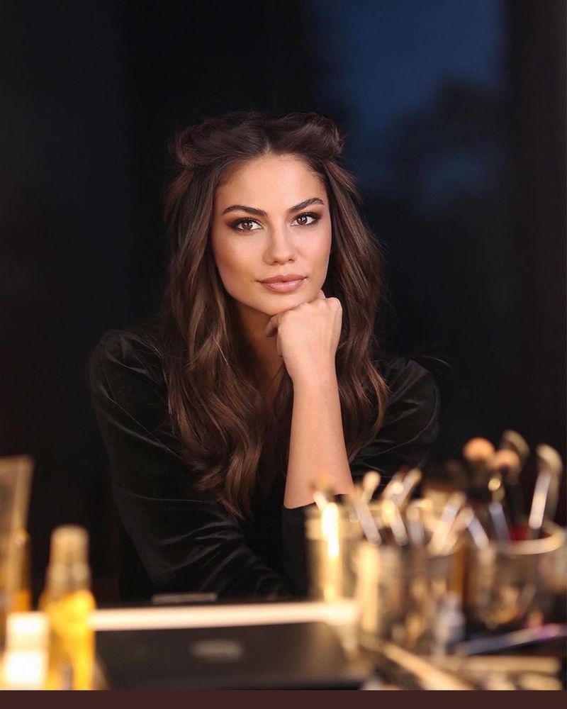 Demet Ozdemir  Demet Ozdemir