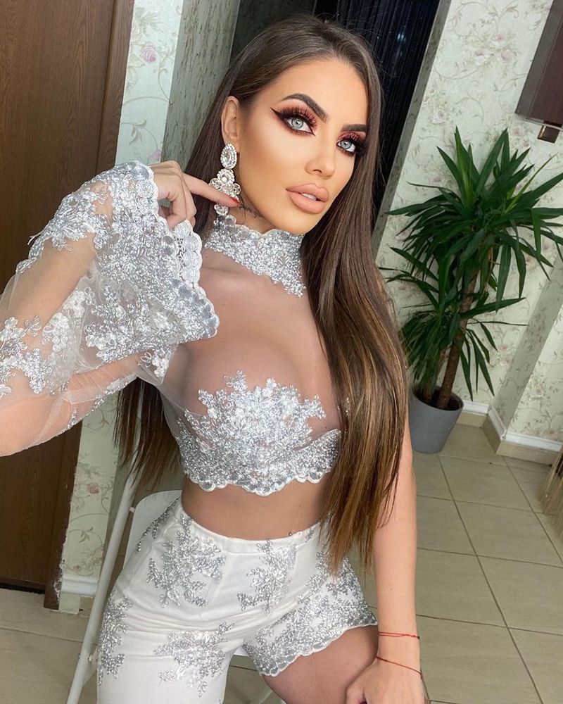 Roxana Buzoiu