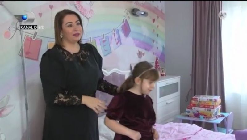 Oana Roman, &icirc;n lacrimi &icirc;n cadrul emisiunii &bdquo;Trăiri alături de Andreea Mantea