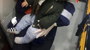 Bebelusul, lăsat în voia sorții