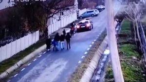 Imaginile surprinse de o cameră de supraveghere din zonă