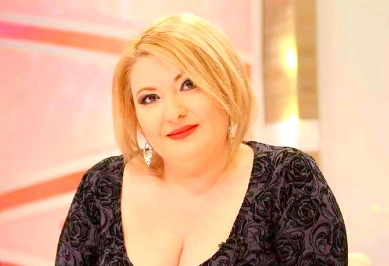 Viorica de la Clejani vrea să ajungă pe m&acirc;na medicului estetician