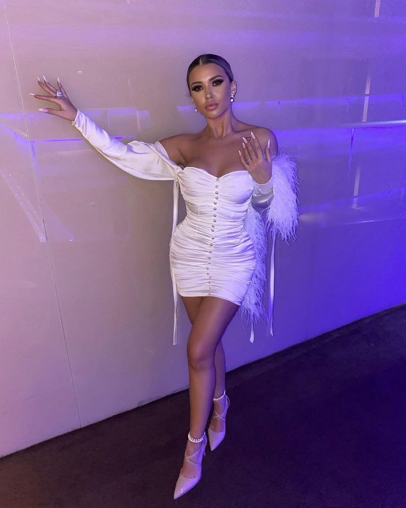 Andra Volos