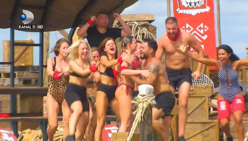 Scorul a fost foarte strâns! Faimoșii și Războinicii au jucat Ștafeta Mixă  survivor romania