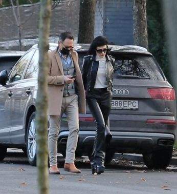 Cine este noua iubită a lui Răzvan Simion?! Cine este noua iubită a lui Răzvan Simion?!