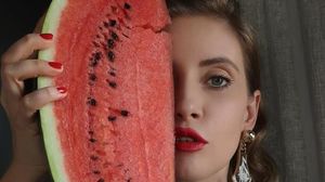 Iulia Albu, suspectă de COVID-19?!