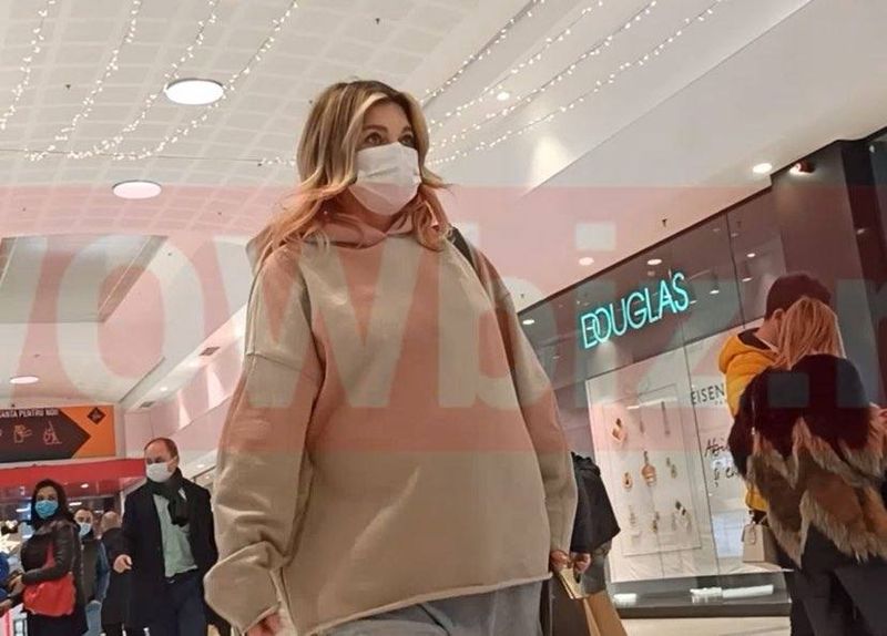 Cum arată Gina Pistol, gravidă în 8 luni