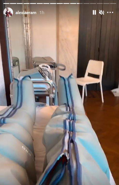 Alexia Eram și-a făcut un drenaj pentru a-și subția picioarele