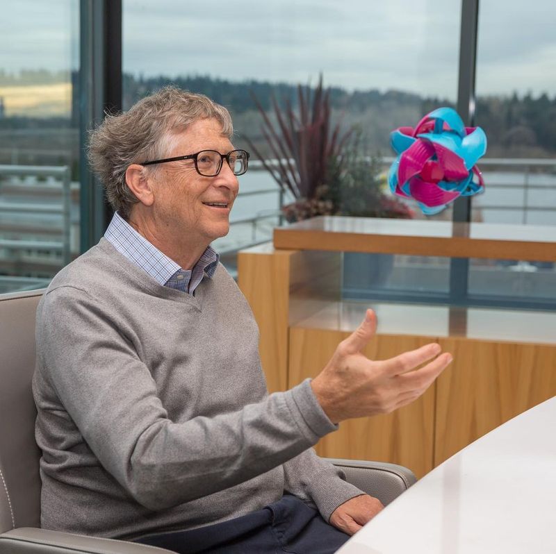 Bill Gates s-a vaccinat anti-COVID