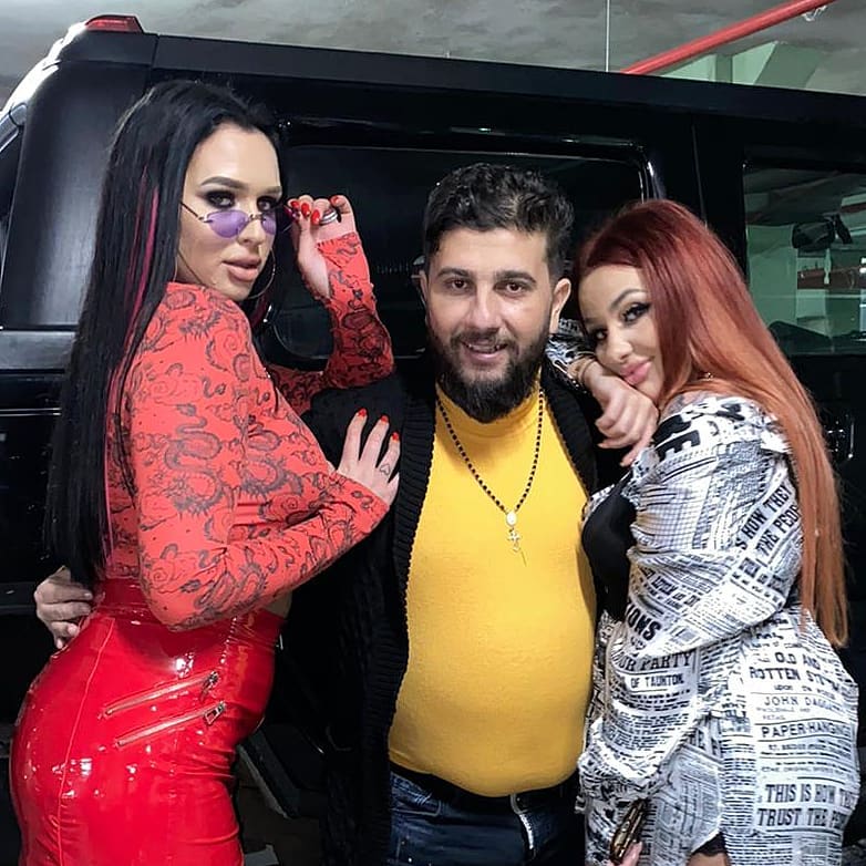 Reea, Tina și Miraj