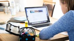 Școala online: Elev amenințat de profesoara de franceză: „Nu cred că ai atât de multă şcoală să îţi permiţi să tragi la răspundere un profesor.”