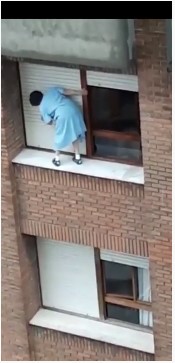 Face curat de la etajul 7 