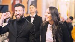 Soția unui fotbalist de națională, goală pe pârtie! Imagini de senzație