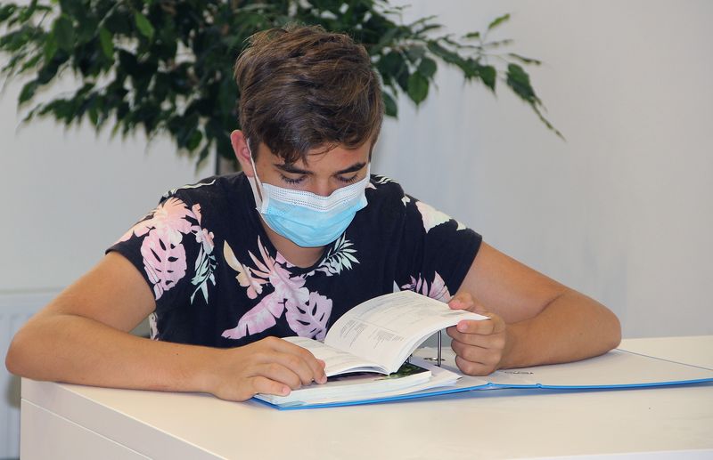 Regulile de limitare a răsp&acirc;ndirii coronavirusului &icirc;n școli