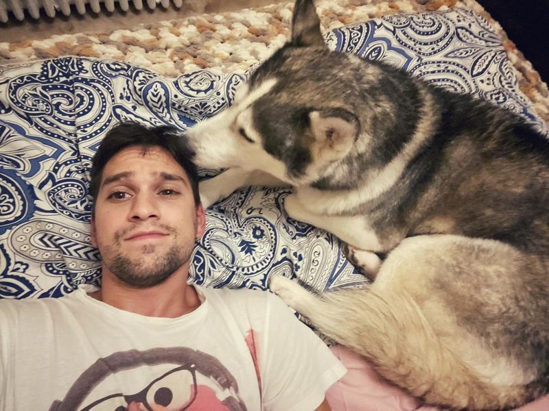 Vlad Gherman s-a fotografiat alături de c&acirc;inele său