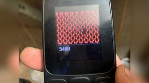 Mai ții minte jocul Snake de pe Nokia 3310?!  Mai ții minte jocul Snake de pe Nokia 3310?!