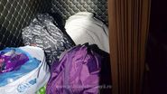 O minoră a fost găsită ascunsă printre bagaje, într-un microbuz, la vama Nădlac! Tânara voia să fugă din țară cu alesul inimii