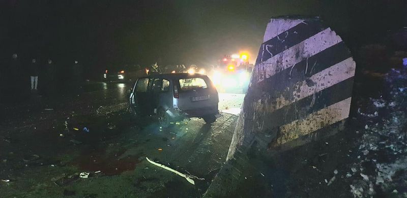 Imaginea sfâșietoare cu mama care își privește fiul decedat în urma accidentului de pe centura Iaşului!