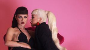 Alina Ceușan și Christina Ich s-au sărutat în văzul tuturor! Cum au reacționat fanii: ”Nu ne așteptam la asta”
