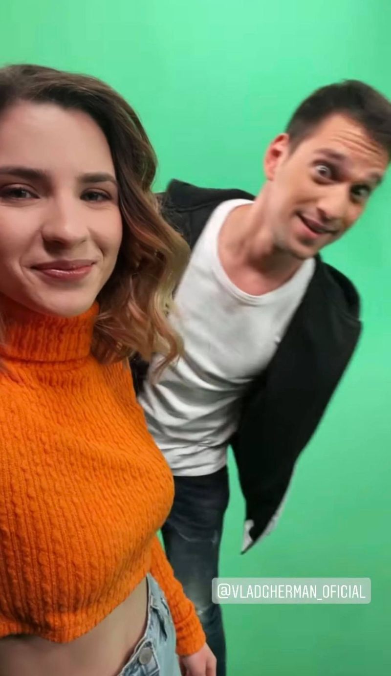 Cistina și Vlad, pe platourile de filmare de ziua actorului.