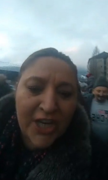 Diana Șoșoacă s-a alăturat grevei minerilor din Valea Jiului! Fosta senatoarea AUR a vrut să intre &icirc;n mină: 