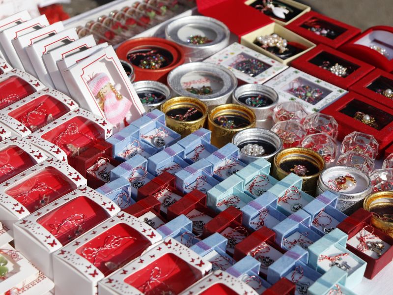 Ministrul Educației, Sorin C&icirc;mpeanu, clarifică situația mărțișoarelor oferite de elevi