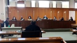 Iubitul gelos s-a transformat în călău! Își suspecta iubita că îl înșela cu o prietenă: „Se uita la mine cu o privire umilitoare”