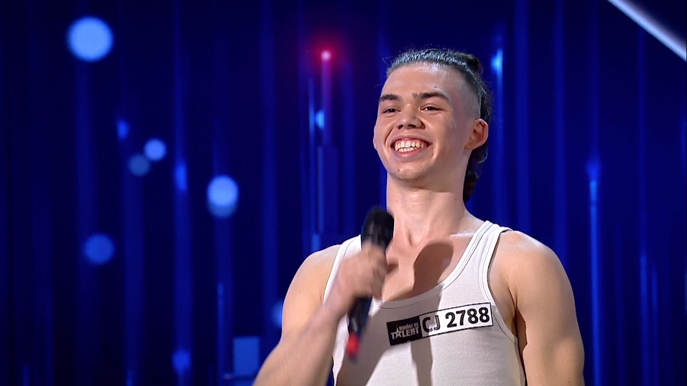 David Micu l-a impresionat pe Smiley prin dansul său