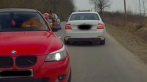 Un șofer din București a fost amenințat cu pistolul în trafic