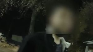 Un tânăr, în vârstă de 17 ani, luat la bătaie de un fals controlor