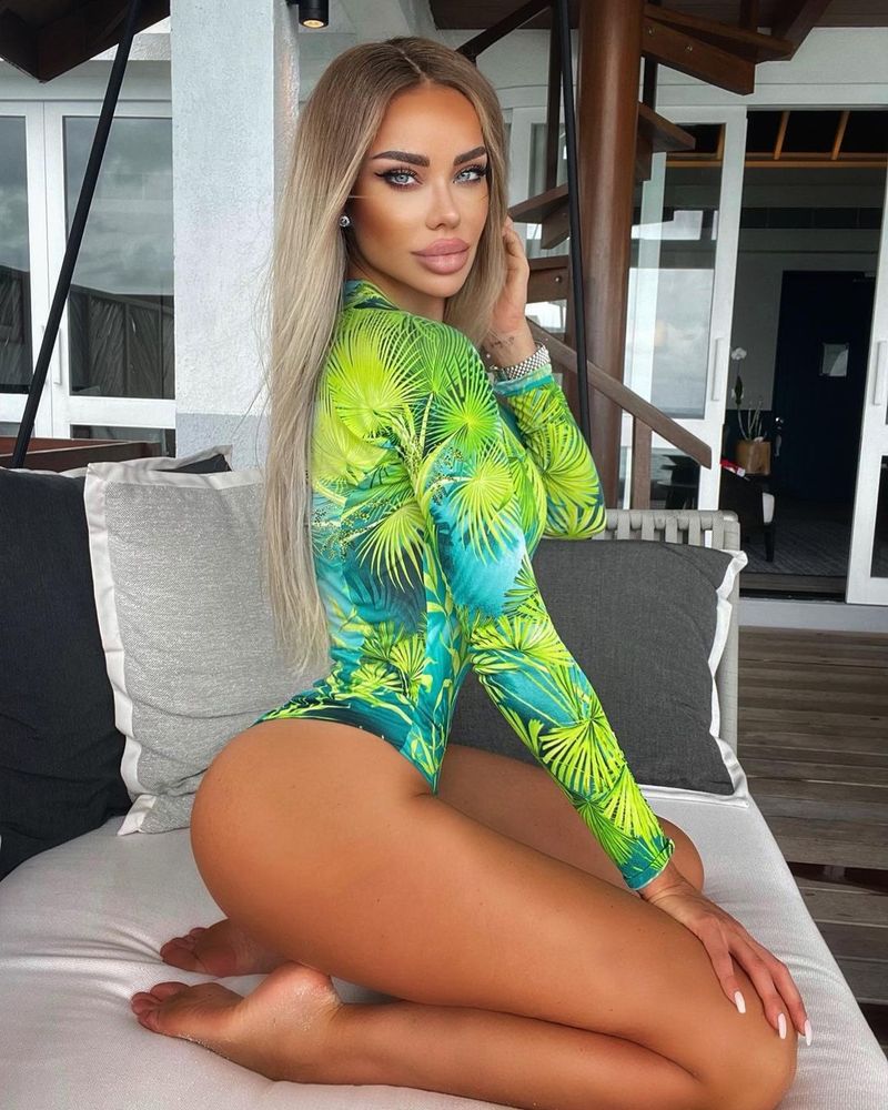 Bianca Drăguşanu &icirc;şi serbează ziua de naştere