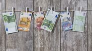 Euro atine o nouă valoare istorică