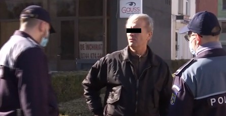 Bărbatul care se plimba cu pistolul pe străzile din Onești Bărbatul care se plimba cu pistolul pe străzile din Onești