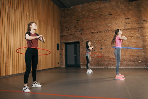 Decizie de ultima oră! Elevii vor purta masca de protecție la orele de sport în sală