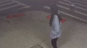 O copilă de patru ani a fost abandonată pe stradă