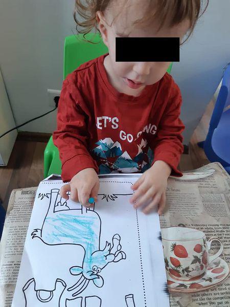 Un băiețel de doi ani, umilit la o grădiniță privată
