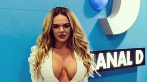 Simona Hapciuc, imagine interzisă cardiacilor! Cum s-a pozat fosta concurentă de la Survivor România în cadă