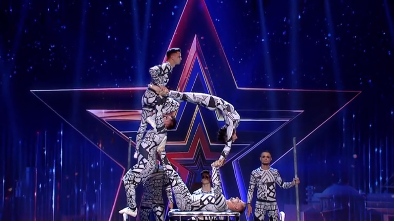 Balance Team din cadrul Circului Metropolitan la Românii au Talent, sezonul 11. 
