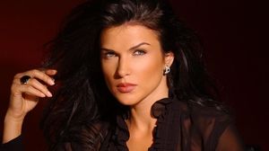 Monica Bârlădeanu super sexy la 42 ani