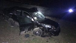 Cinci tineri olteni au zburat cu mașina de pe un pod pe calea ferată. Doi băieți au fost găsiți încarcerați pe bancheta din spate