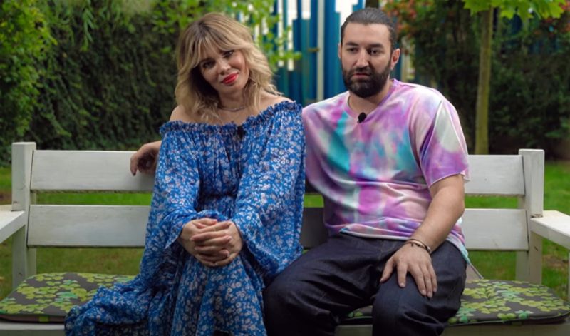 S-a aflat! Cine vor fi nașii de botez ai fetiței lui Smiley și a Ginei Pistol