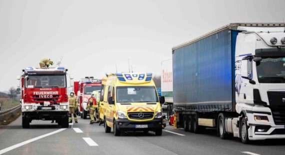 Imagine de la locul accidentului