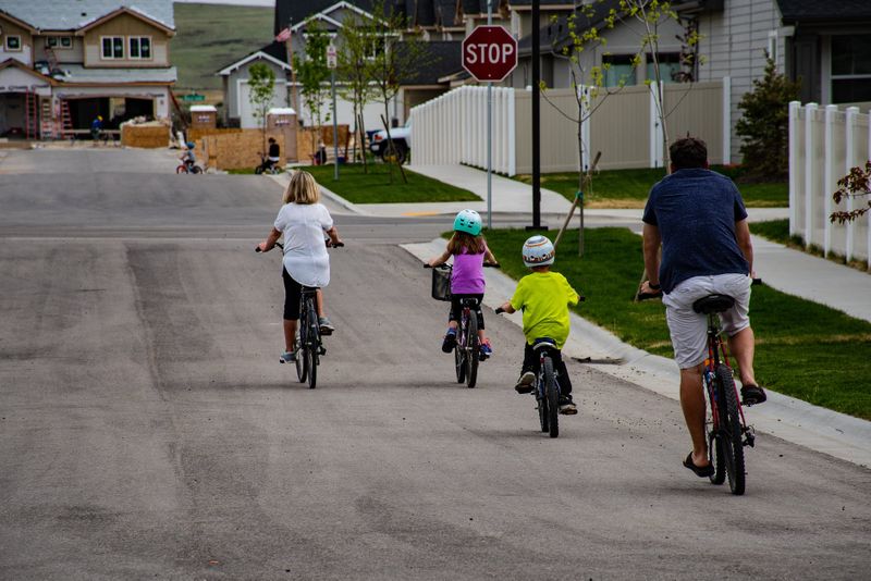 Ministrul Mediului &icirc;ncurajează rom&acirc;nii să folosească transportul &icirc;n comun sau bicicleta! Vineri, ziua &icirc;n care renunți la mașină