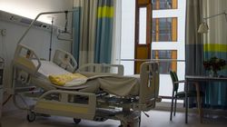 Și-a pus capăt zilelor în spital, la 71 de ani! Familia face acuzații grave: „Ne spunea că îl ard plămânii!” Reacția medicului, absolut șocantă