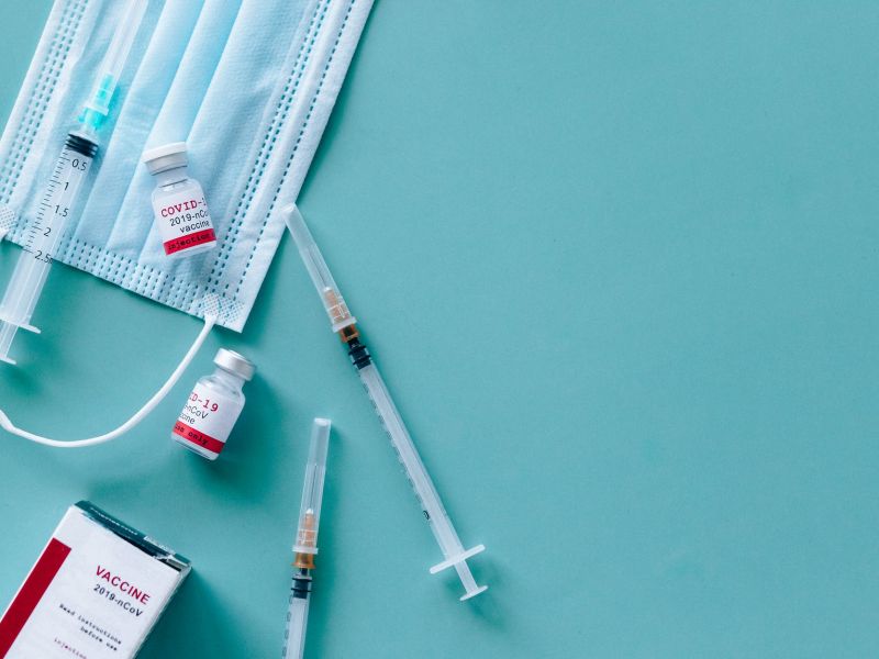 Testul pentru coronavirus, necesar sau nu &icirc;n cazul persoanelor vaccinate?!