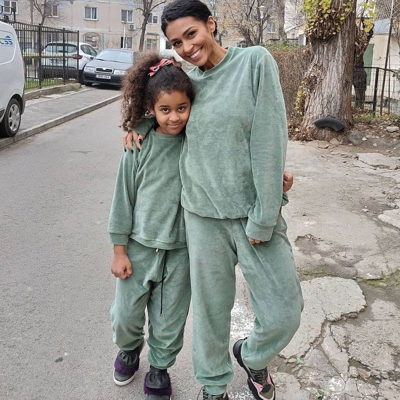 Majda Aboulumosha siJacqueline Majda Aboulumosha siJacqueline